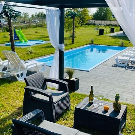 Domki Black Pearl Mielno Basen Sauna Jacuzzi Dış mekan fotoğraf